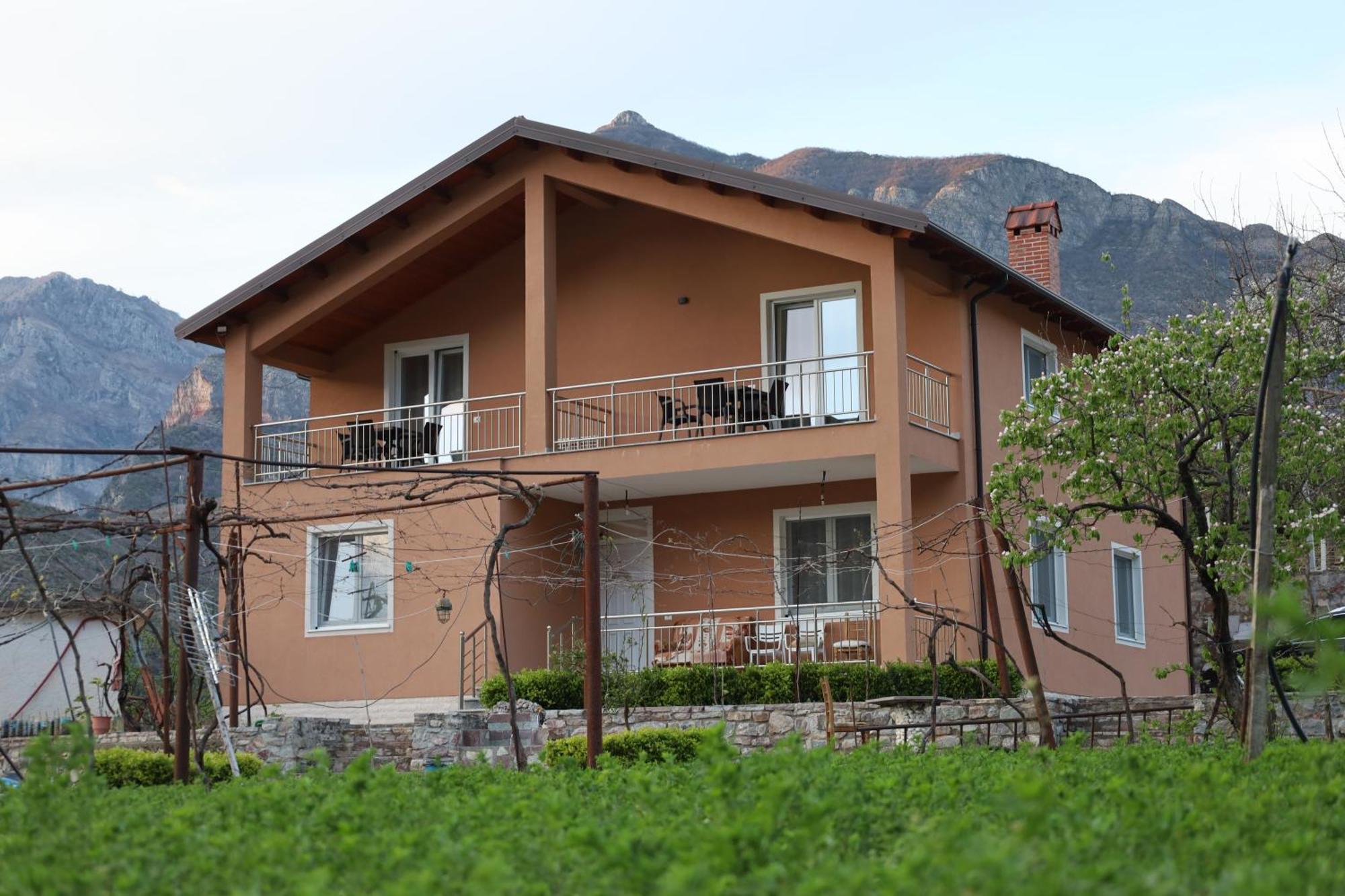 Koman_Lakeview_Apartments Shkoder Ngoại thất bức ảnh